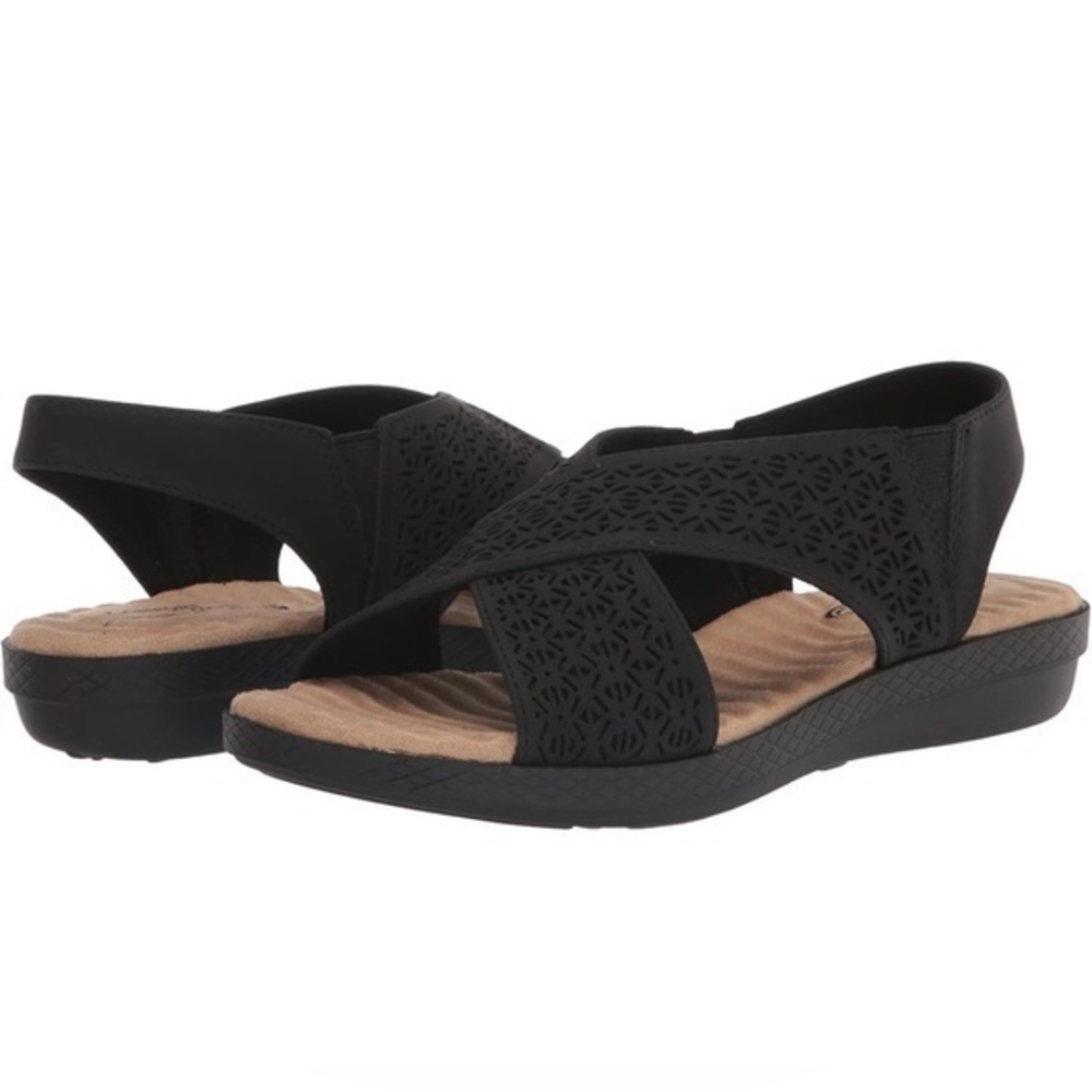 Easy Street Womens Claudia Wedge Sandals